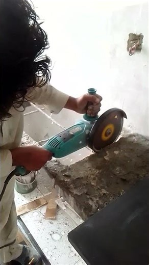 Mastering Concrete Slab Cutting with a Powerful Electric Grinder | Pro Tips & Techniques