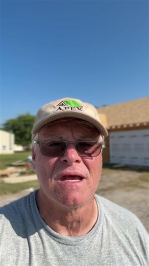 Super insulated SIP house, went up fast build with SIPs #panels #construction #sIPs