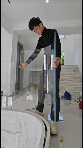 Workers install tempered glass staircase#diy #usashorts