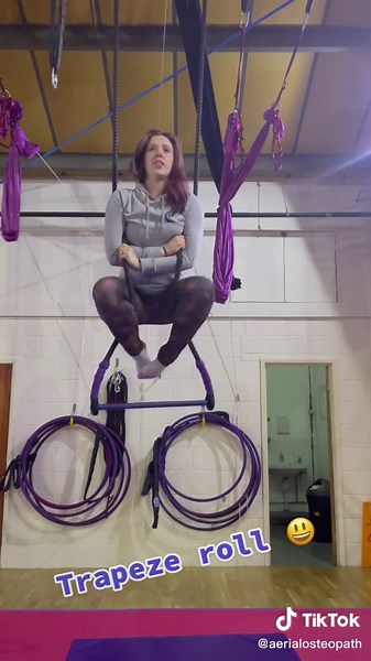 Another cute static trapeze roll 😃 #aerialosteopath #statictrapeze #aerialistontiktok #howto