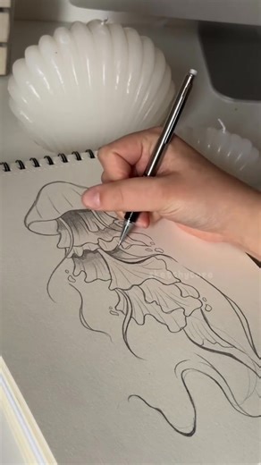 Jellyfish drawing tutorial #drawing #sketch #drawingideas #tutorial #drawingtutorial #howtodraw #tipsfordrawing #jellyfishdrawing #seaanimals | SketchyCore