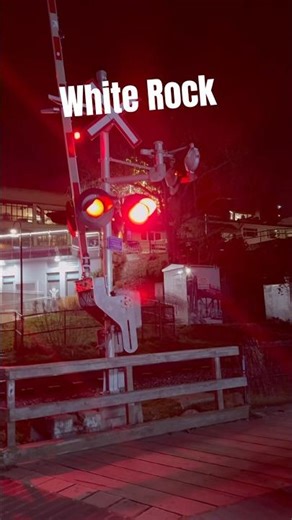 White Rock Beach Train Crossing 🚆 | British Columbia Rail