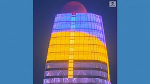 Lunar eclipse moves across San Francisco sky