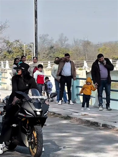 Catchy Song for 1 Million Views