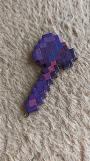 Making an Enchanted Netherite Axe + Lava Bucket Keychain!✨pt.1