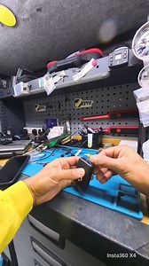 VOLVO XC60 2018 – Both keys not working. Requires key programming and key battery replacement. #carkeyssolutions #volvo #carkeys #keyprogramming #batteryreplacement | CarKeysSolutions.co.uk