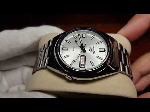 Seiko SNXS73k1 Closeup & specs