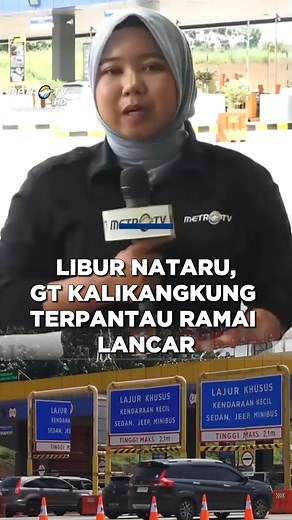 Metrotv Indonesia on Instagram: "Arus lalu lintas di Gerbang Tol (GT) Kalikangkung, Semarang, Jawa Tengah, terpantau ramai lancar pada Rabu (24/12) siang. Kendaraan yang didominasi oleh mobil pribadi dan bus pariwisata mulai memadati jalur menuju arah Semarang dan Solo untuk mengisi masa libur Natal 2025 dan Tahun Baru 2026. Berdasarkan data dari Jasa Marga Tol Semarang-Batang, hingga pukul 12.00 WIB tercatat lebih dari 5.000 kendaraan keluar dari arah Jakarta menuju wilayah Jawa Tengah. Sementa