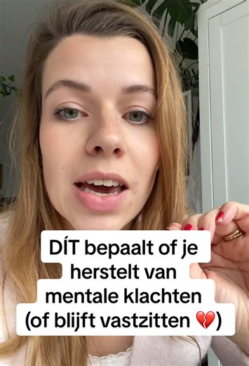 🙌 Ik help mensen loskomen van angst, (relatie)OCD, trauma, onzekerheid en overdenken door te leren leven zonder gestuurd te worden door gedachten, gevoelens en sensaties.💪 Wat ik deel is voornamelijk gebaseerd op ACT (Acceptance & Commitment Therapy) en psychologie (MSc), maar is geen vervanging voor individuele hulp of medisch/psychologisch advies. Kijk altijd wat bij jou past 🫶🏻 Wil je hier samen mee aan de slag? Stuur me gerust een DM voor 1:1 coaching! 💌 #zelfhulp #therapie #mentalegezo