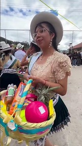 #pilastaday #traditions #villagefestivals #flowergirls