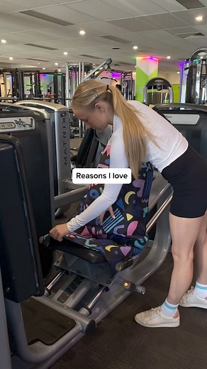 35K views · 30 reactions | SALE LIVE - Get 25% OFF 헲혃헲헿혆혁헵헶헻헴!  This includes our viral hooded gym towels! ️‍♀️ Hooded Design To Prevent Sliding Down  Wide Range Of Colourful & Fun Designs  Highly Absorbent, Quick-drying & Odour Free  Compact & Lightweight Get in quick as it’s only for a limited time www.cheekywinx.com | Cheeky Winx | Facebook