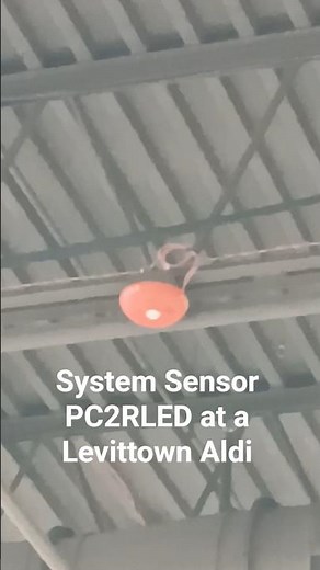 Modern LED Horn Strobe! System Sensor PC2RLED at a Levittown Aldi (Ceiling Mounted) #firealarm