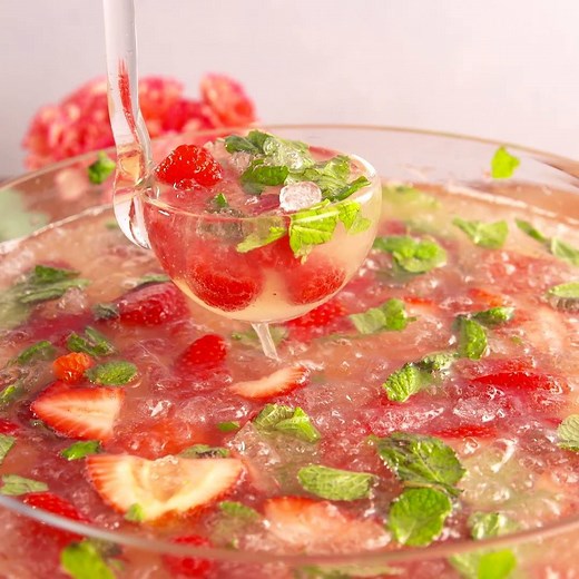 4.7M views · 15K reactions | This Brunch Punch will knock out your...