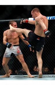 UFC Español on Instagram: "Petr Yan busca ganar el título vacante peso gallo en #UFC251 este 11 de Julio... aquí un recordatorio de cómo puede hacerlo. #InAbuDhabi @VisitAbuDhabi"