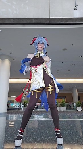 Gyaru Ganyu Cosplay Song | Genshin Impact Cosplayer at MomoCon