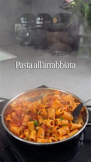Pasta all‘arrabiatta #arrabiata #nudeln #pasta #makarna