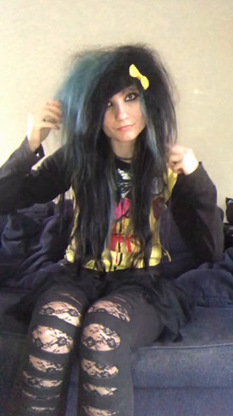 Emo Haircut Tutorial: Step-by-Step Guide