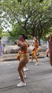 Dance 🥳💃🏻. #santamarta #dance #bailarines #comparsa #denbow #latinos #colombia #semanaculturalunimagdalena #estudiantes #bailarines #CREOUNIMAGDALENA #comparsas #barranquilla #cartagena #guajira #valledupar #viralll #latinas #colombia #mexico #puertorico #republicadominicana | Karol Dance