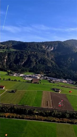 Parachute Opens & View of the Mountains - [4K/UHD] - Drakonarus