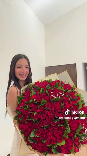 Happy 18 🥹🌹 #happybirthday #parati #fyp #viral