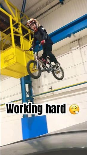 BMX freestyle - learning skatepark flow