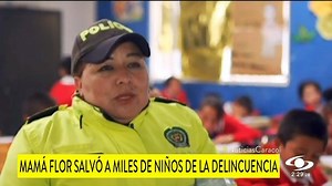 300K views · 7.3K reactions | Murió mamá Flor, la sargento de la Policía que dedicó su vida a los niños vulnerables de Bogotá. Logró arrebatarle más de ocho mil menores a la delincuencia y construir un colegio para brindar oportunidades a la juventud >>> https://bit.ly/2CLH5X4 | Noticias Caracol | Facebook