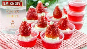 1.8K views · 28 reactions |  Recipe: https://www.familyfreshmeals.com/2018/11/santa-hat-holiday-jello-shots.html Make your holiday parties even more festive with these Santa Hat Holiday Jello Shots. | Family Fresh Meals | Facebook