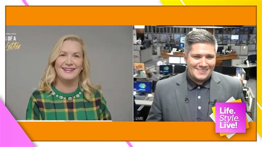 'The Office' star Angela Kinsey discusses new role in new Hallmark Christmas movie