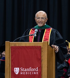 Abraham Verghese implores Stanford School of Medicine graduates to listen to their inner muse