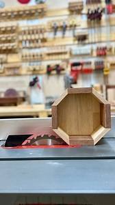 How to make a hexagonal box with 45-degree and 90-degree cuts and a lid without steps #woodworking #diy | B-Star Crafts