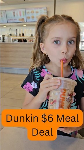 Dunkin's $6 Meal Deal 😱☕️ Breakfast + Hash Browns + Coffee!