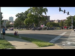 Trump car parade attracts thousands