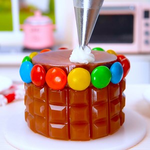 64K views · 1.3K reactions | Satisfying Miniature Chocolate Cake Decorating  | Cake Lovers | Facebook