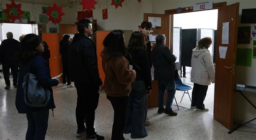 Referendum Giustizia, bloccati i terminali per il rinnovo delle tessere elettorali a Napoli
