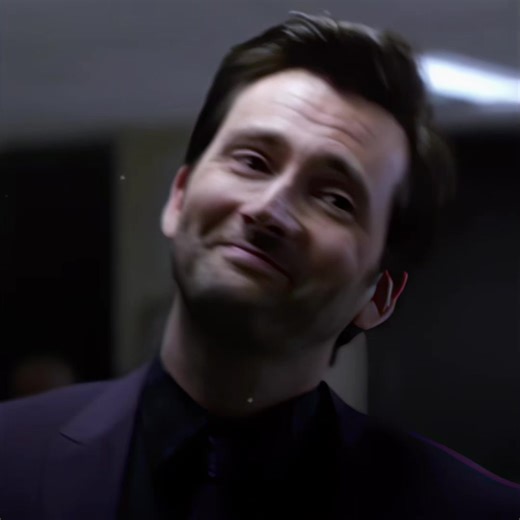 : vô tình lạc mất anh.. #davidtennant | scp: just_random_scenepacks; hoewae; id: tnnkmj_ |