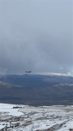 Live from a very cold, windy and icy Mach loop, 4 ship USAF F-35s | David Lister photography