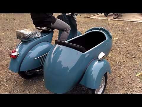 Vespa With Sidecar VBB 150 Medium Blue