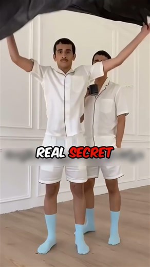 How Magicians Change Clothes Fast 😨🔥