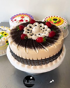 How to decorate cakes with ground oreo easy and simple | HV cake