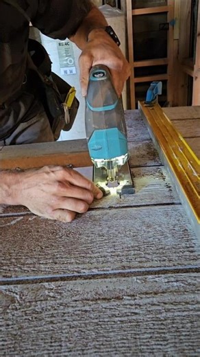 Fitting cladding around windows