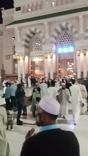 masjid Nabi 🤲🌳 #madina #love #rasoolallah #islamicholycities #makkah #meccamadina