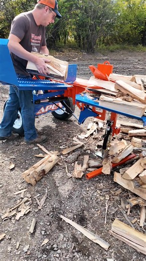 309 reactions · 27 shares | ALL NEW Eastonmade APEX Log Splitter! #arborist #sawmill #worldclassperformance #firewood #logging #worldclassquality #logger #chainsaw #heavyequipment #firewoodprocessor #treecare #logsplitter | Eastonmade Wood Splitters | Facebook