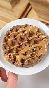 1.1M views · 14K reactions | Chocolate Protein Waffle 襤劉 What you need: 1 egg 2 tbsp peanut butter 3 tbsp Chocolate Protein Powder Optional ingredients for taste & texture: 2 tbsp sweetener 1 tbsp melted butter 1 tsp baking powder How to make it: 1. Mix everything together until smooth. 2. Pour into a preheated waffle maker. 3. Cook for a couple minutes, take it out & top with sugar-free syrup  | Keto Snackz | Facebook
