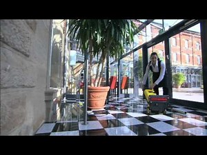 Kärcher BR 30/4 C Upright Compact Scrubber