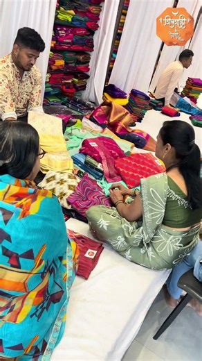 आज Yeola शाखेत ग्राहकांची प्रचंड गर्दी 😍🔥इतका विश्वास… India’s No.1 Paithani Brand from Yeola