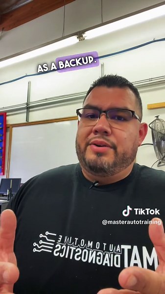 Best place to test for alternator ripple. #alternatorproblems #acripple #acvoltage #battery #alternator #autotech #fyp