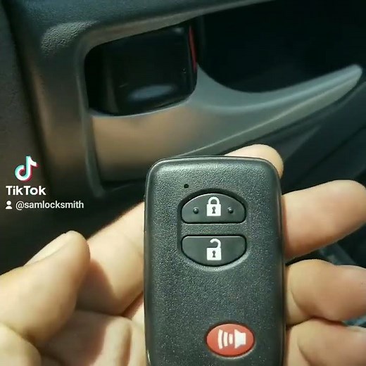 2012 Toyota Prius key supply and program.