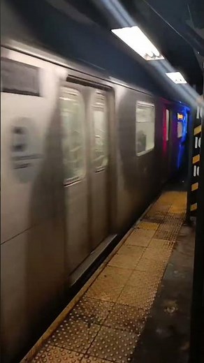 Bowling green Bound 5 Express train leaving Lexington Avenue 59th Street