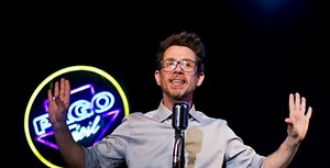 ¿Tu hijo se fue a estudiar lejos de la familia y necesita que le manden plata para "gastos de librería"? Peto Menahem te presenta: ¡Pa, mandame plata! | Pago Fácil Oficial