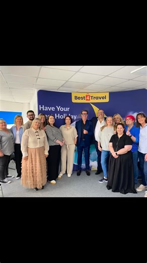 The Best4Travel Managers Conference welcomed a very special guest — former footballer and manager Roddy Collins, who delivered an inspiring and unforgettable motivational talk on managing teams. ⚽ Roddy drew fascinating parallels between leadership in football and management in business — showing that teamwork, motivation, and belief are universal values that drive success in any industry. His energy, humour, and honesty had the entire room captivated, leaving our team both entertained and inspi